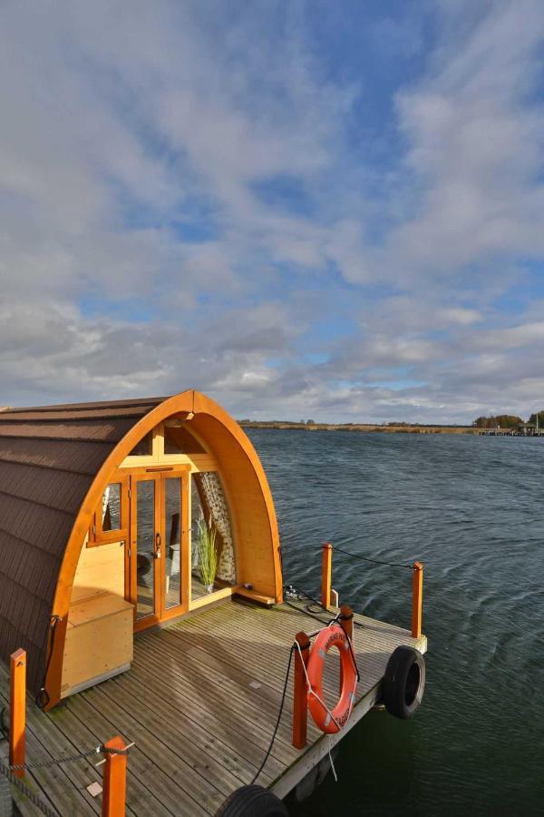גאגר Hausboot Captain Hook מראה חיצוני תמונה